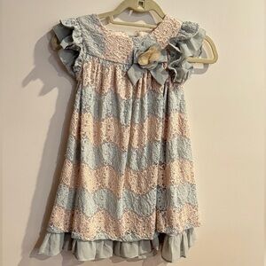 Bonnie Jean - lembroidered dress with bow. Vintage look. Size 7 - like new